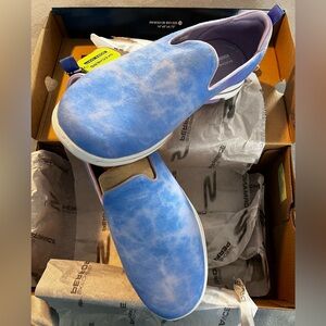 Skechers Blue Purple Tie-Dye Slip-On GoWalk 5 Chroma Sneakers Size 11 NEW IN BOX